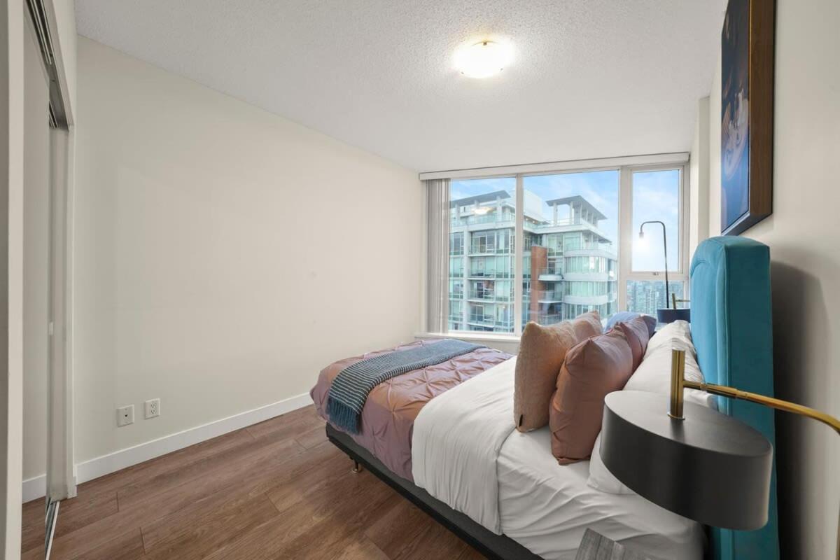 Dazzling Condo By Stadium Downtown With Free Parking Vancouver Exterior foto